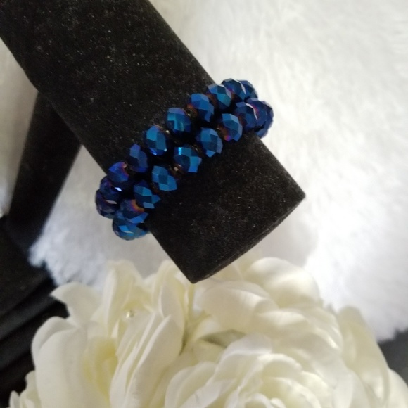 2 Beautiful Bracelets - Picture 2 of 3